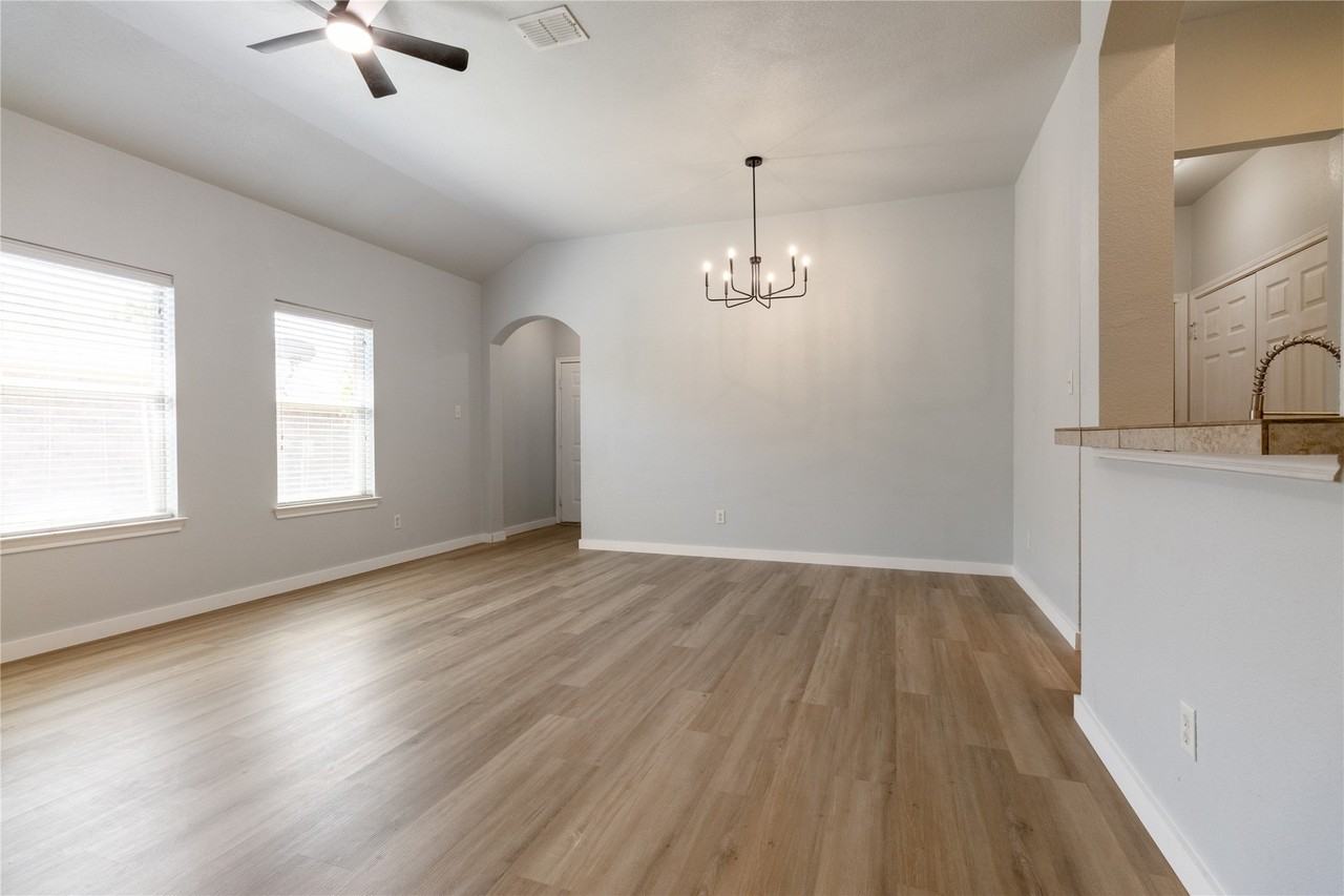 1312 Piedmont Dr - Photo 3 of 21