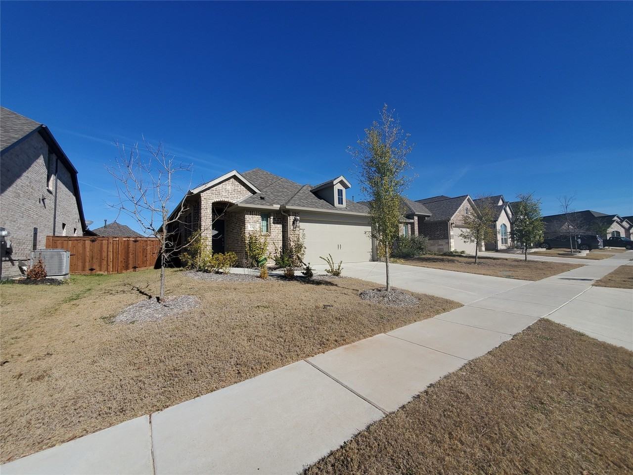2321 Birdwell Cv - Photo 4 of 22