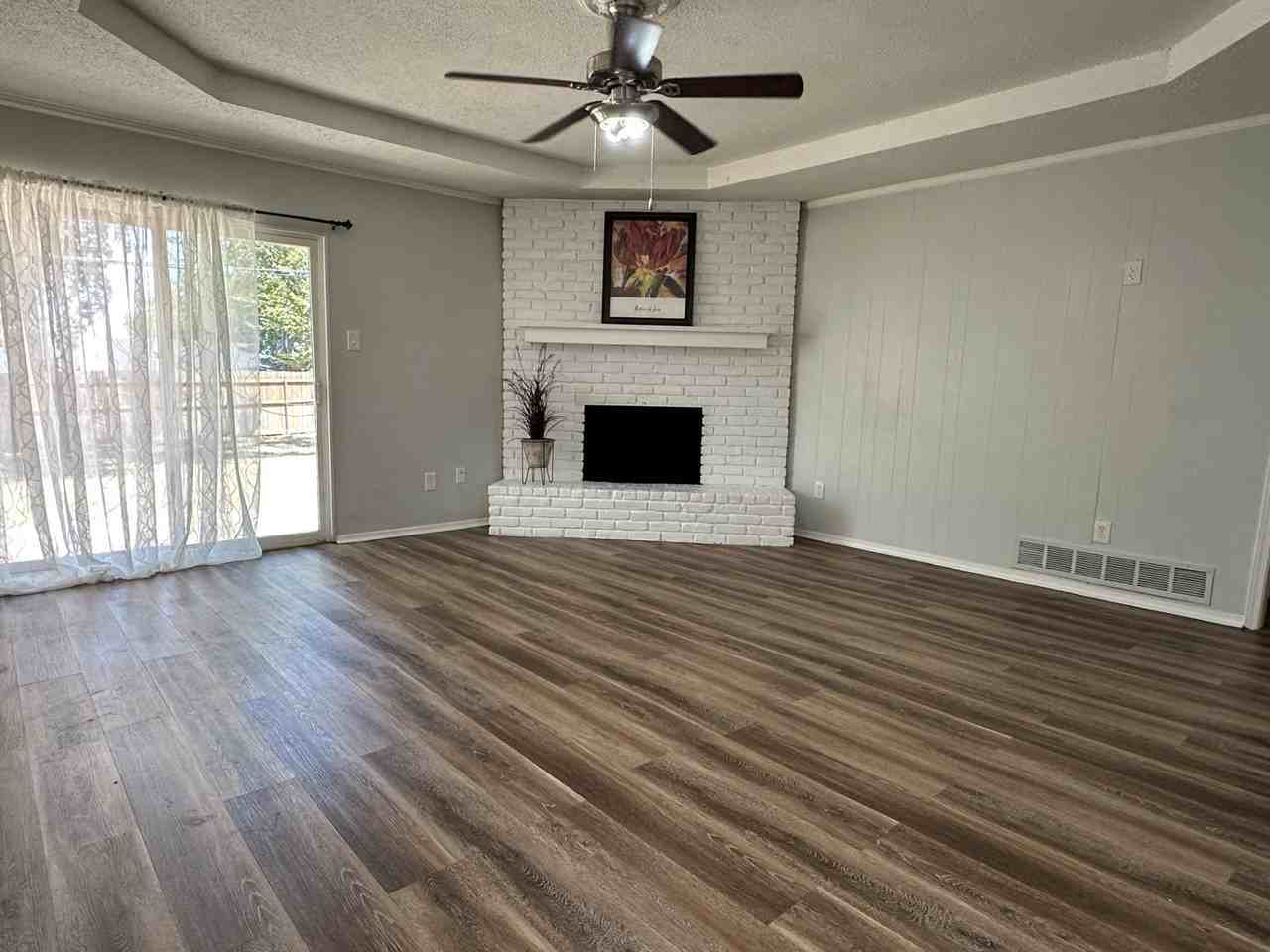2442 February Ln - Photo 5 of 14