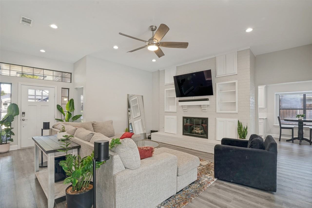 3313 Darion Ln - Photo 6 of 30