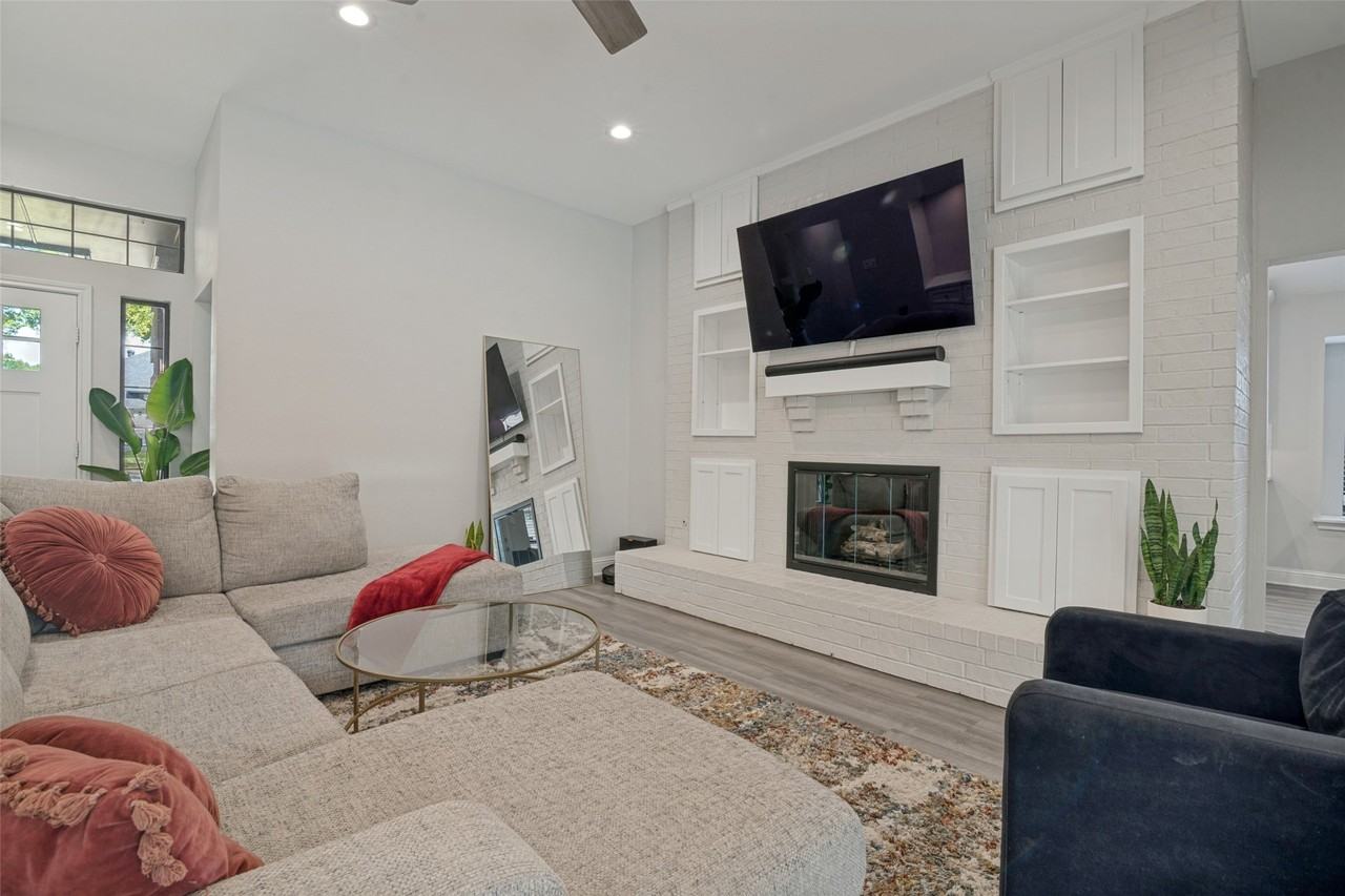 3313 Darion Ln - Photo 7 of 30