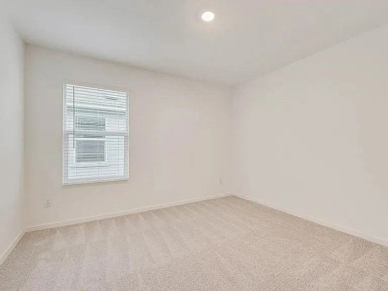 1409 Merlin Bluff St - Photo 6 of 11