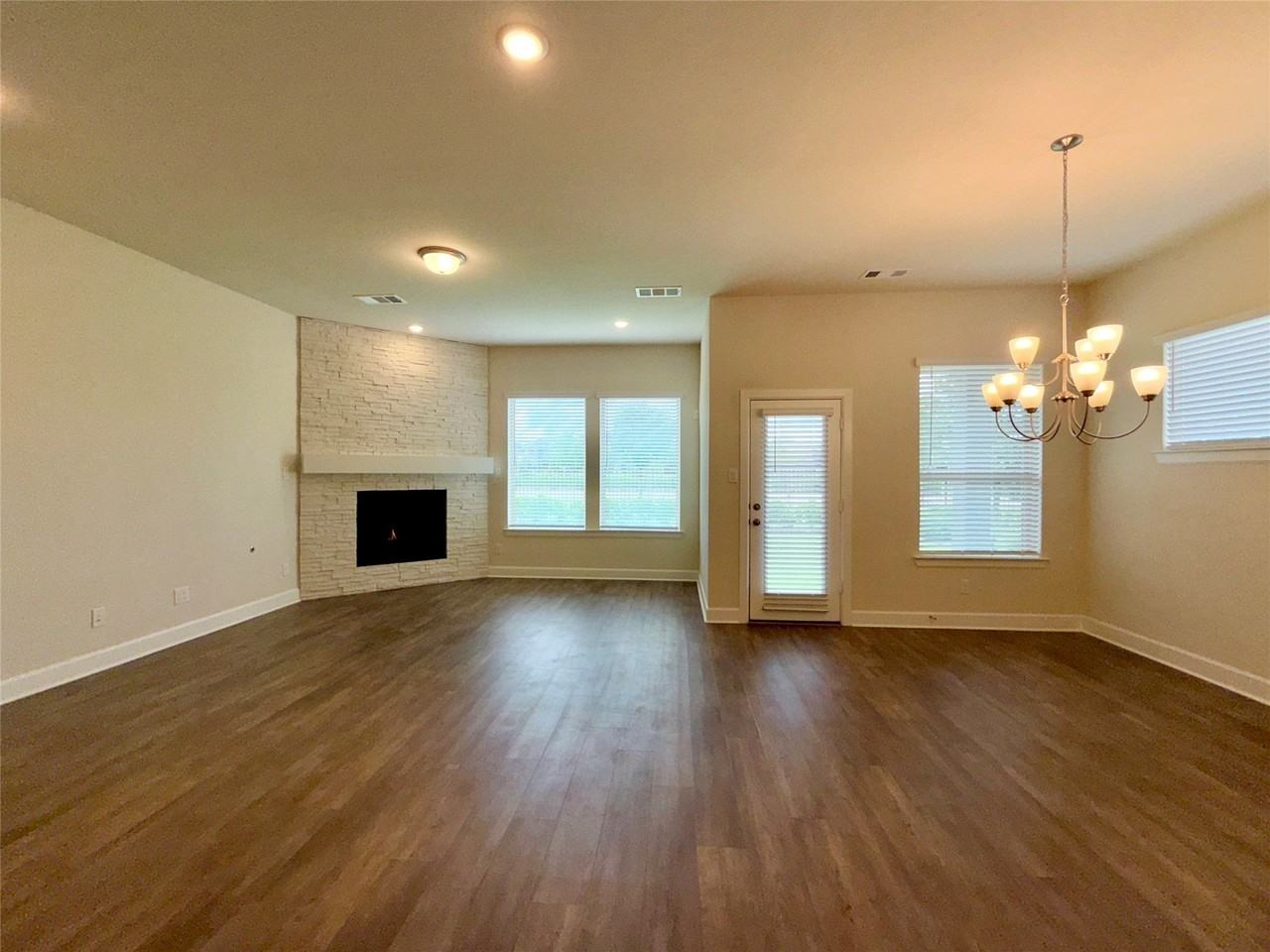 1804 Welker Dr - Photo 2 of 37