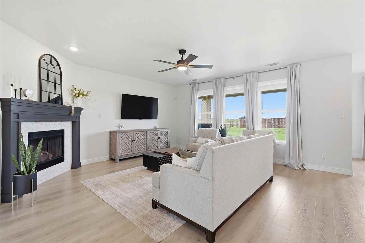1422 Shaker Hills Rd - Photo 5 of 39