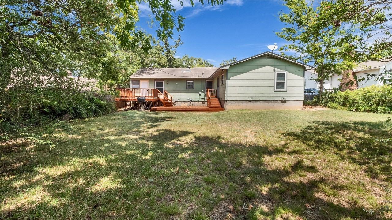 1528 W Day St - Photo 5 of 28