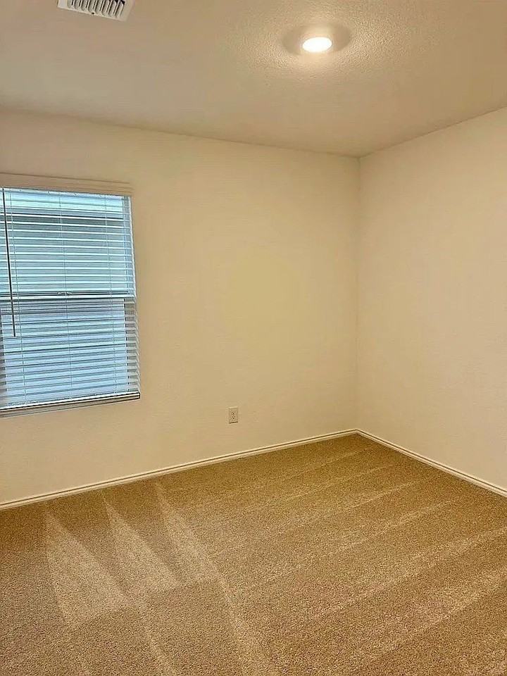122 Wheatgrass Ln - Photo 7 of 10