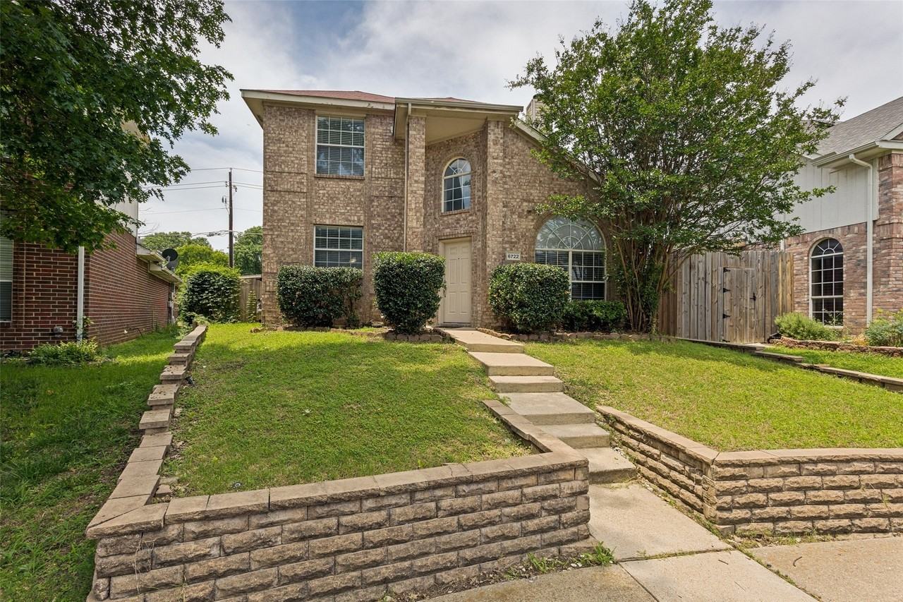 6722 Conestoga Dr - Photo 2 of 25