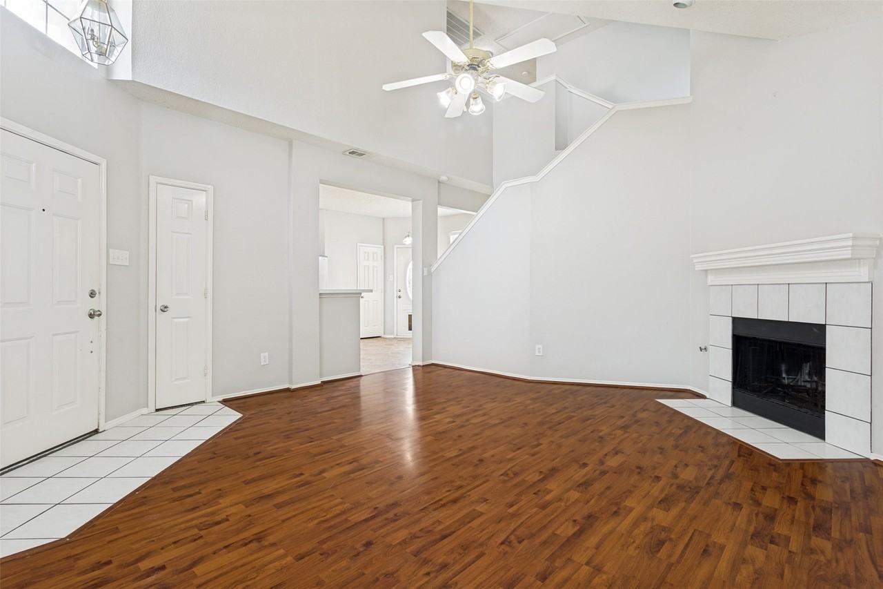 6722 Conestoga Dr - Photo 4 of 25