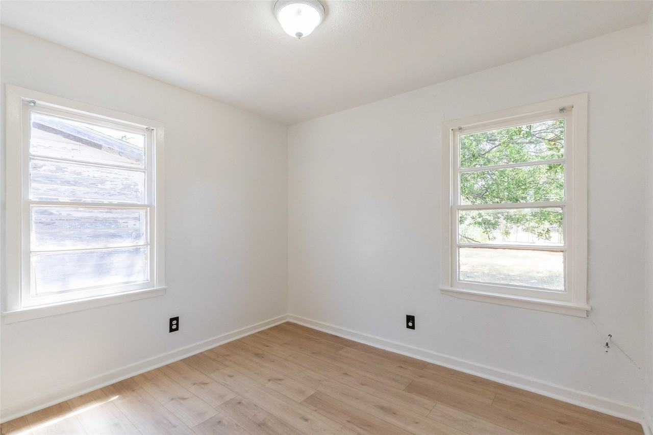 5333 Taos Dr - Photo 6 of 23
