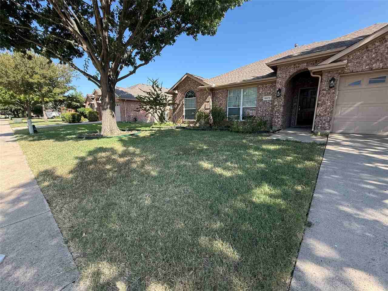 15674 Wrangler Dr - Photo 2 of 26