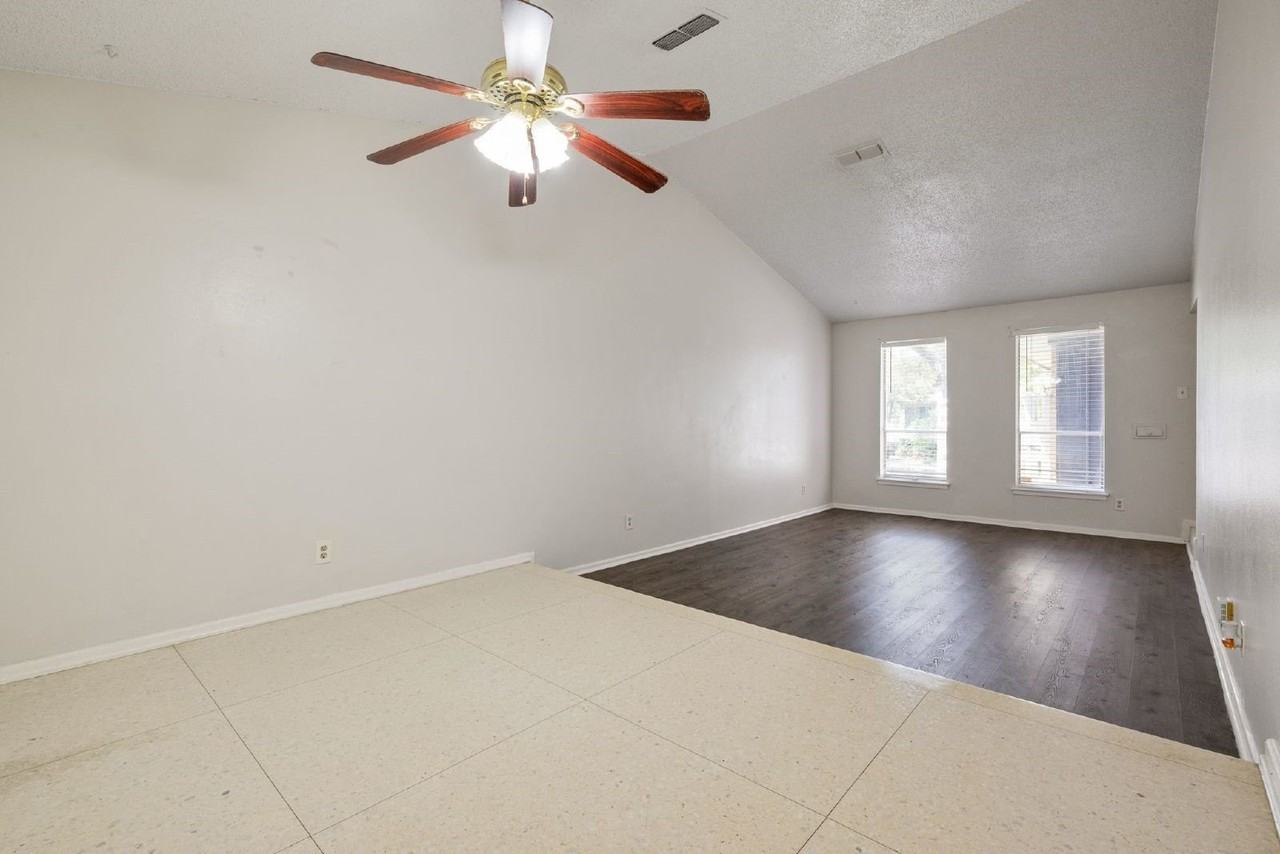 4913 Westlake Dr - Photo 6 of 22