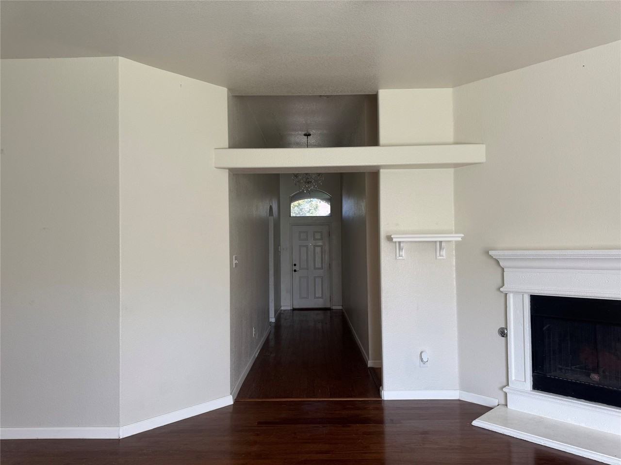 6711 Kinross Dr - Photo 2 of 18