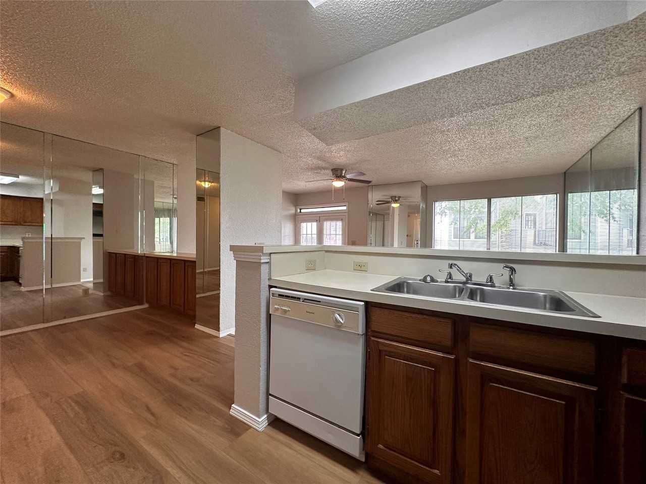 3416 Country Club Dr W #123 - Photo 5 of 17