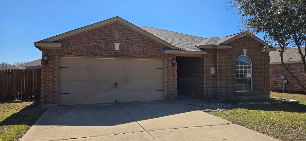 325 Meadow View Ln - Photo 2 of 20