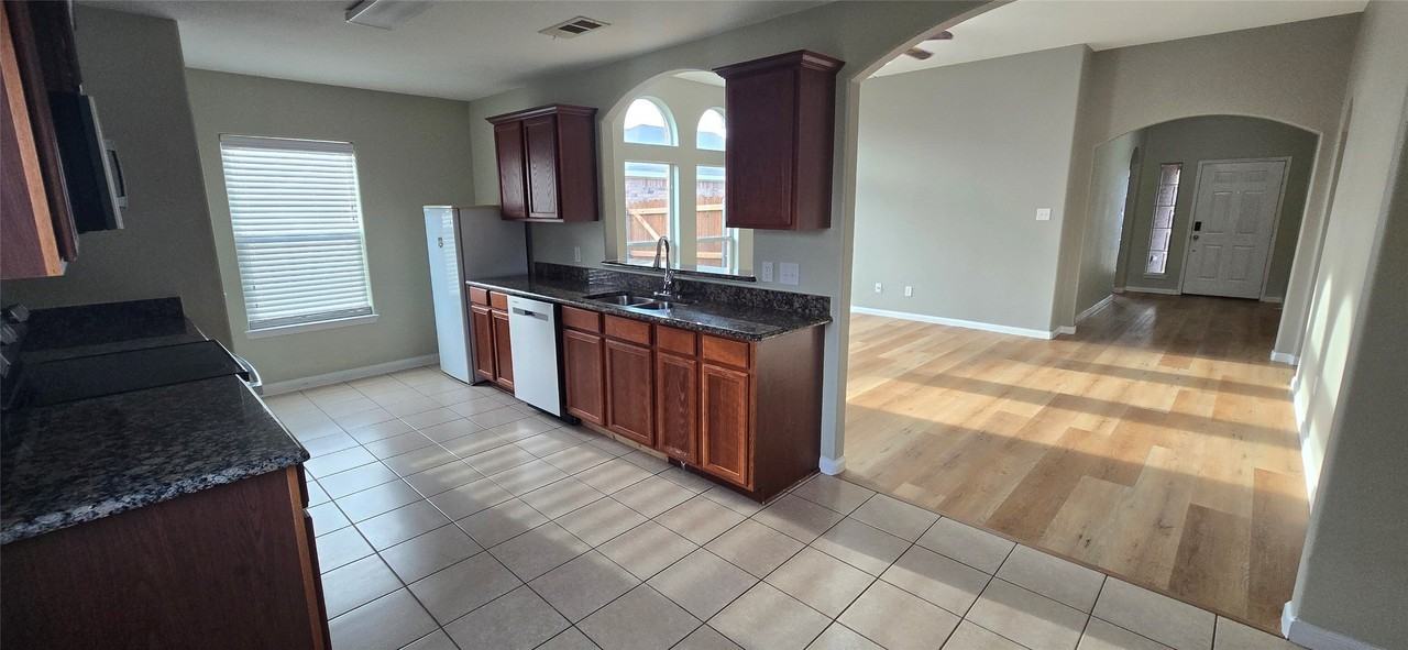 325 Meadow View Ln - Photo 7 of 20