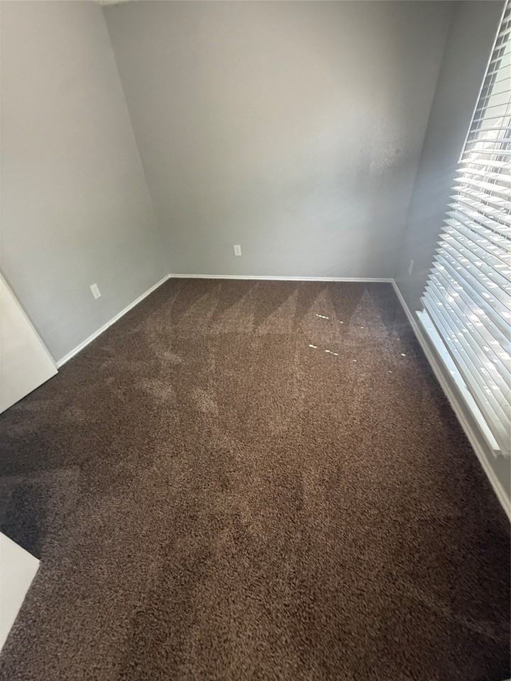 763 Little Creek Dr - Photo 4 of 16