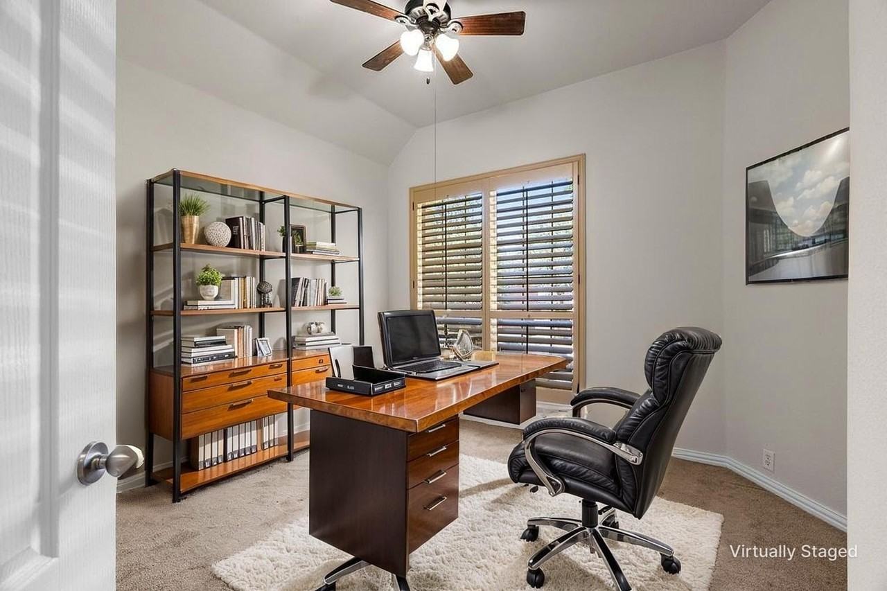 8731 Dancliff Dr - Photo 4 of 27