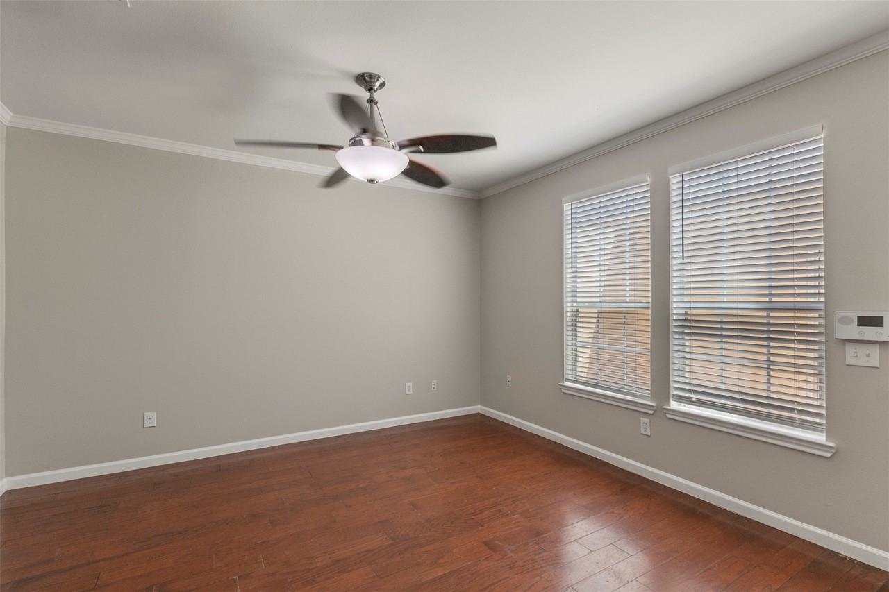 8015 Ederville Cir - Photo 4 of 25