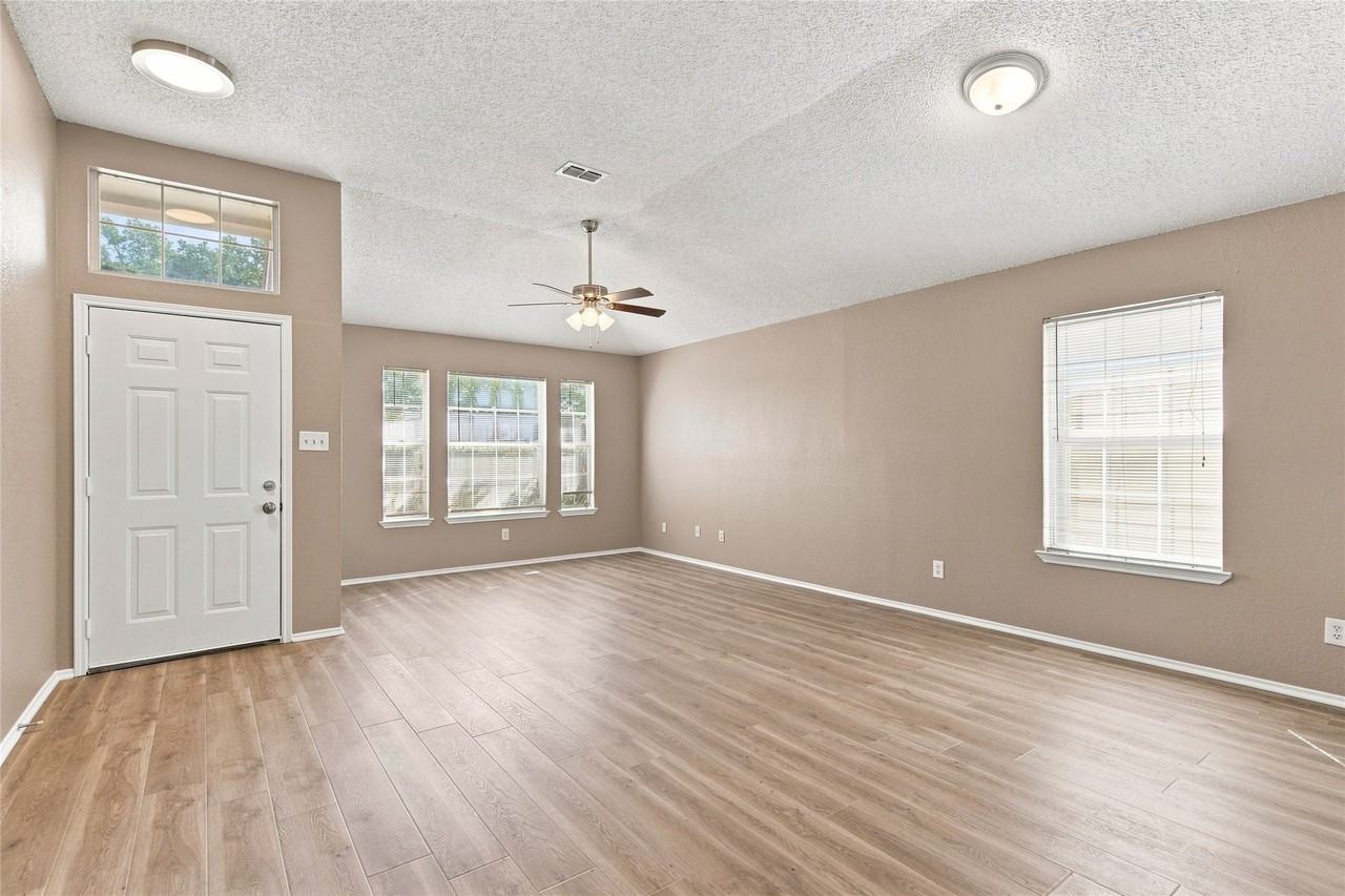 7053 Northpointe Dr - Photo 2 of 27