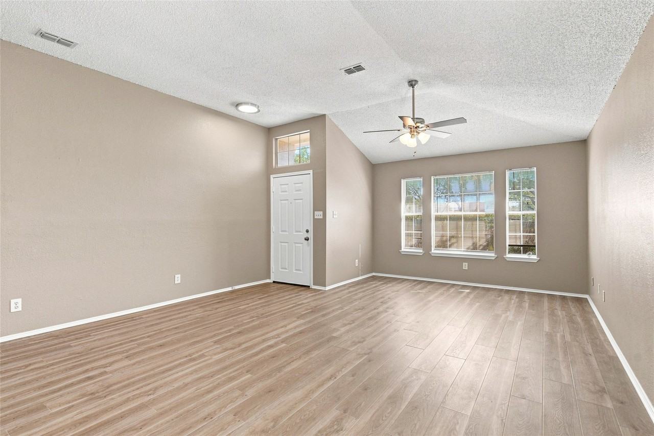 7053 Northpointe Dr - Photo 3 of 27