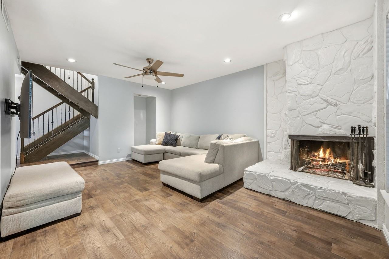 2955 Country Place Cir - Photo 5 of 32
