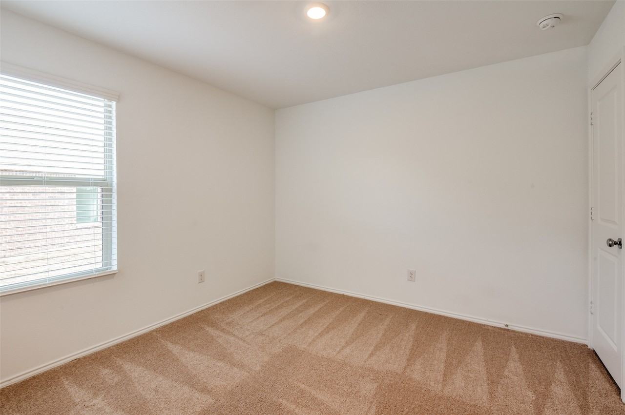 2816 Green Hill Way - Photo 7 of 15