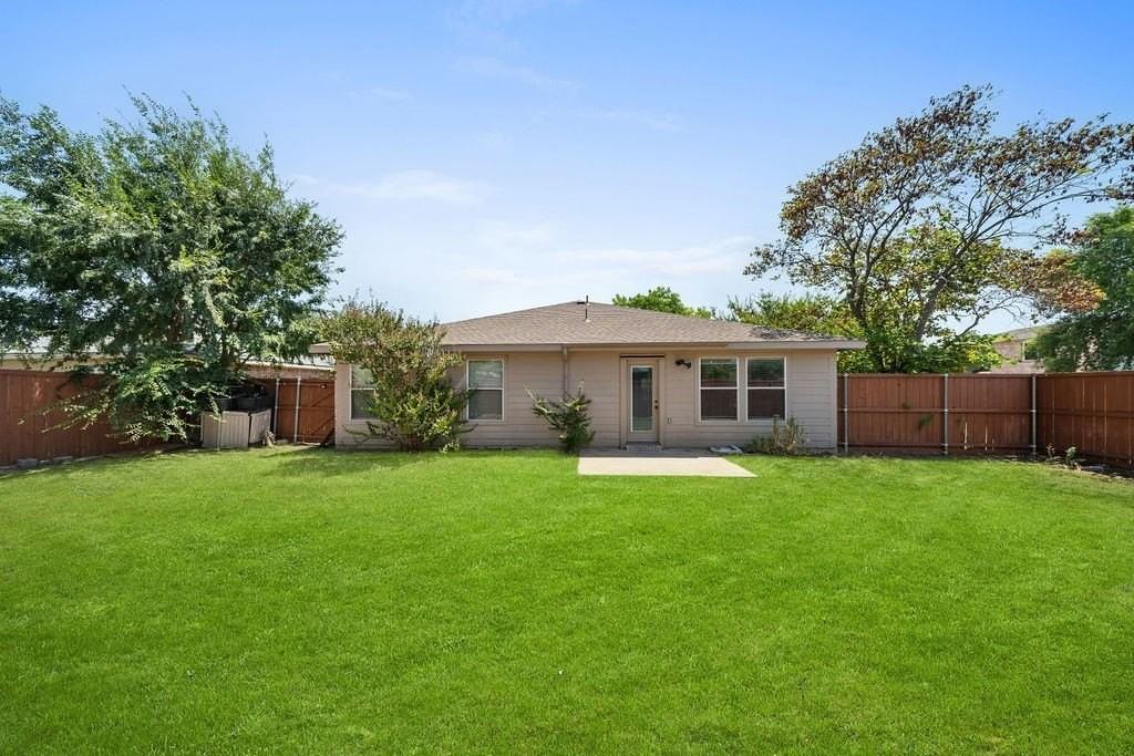 2701 Morningside Dr - Photo 2 of 30