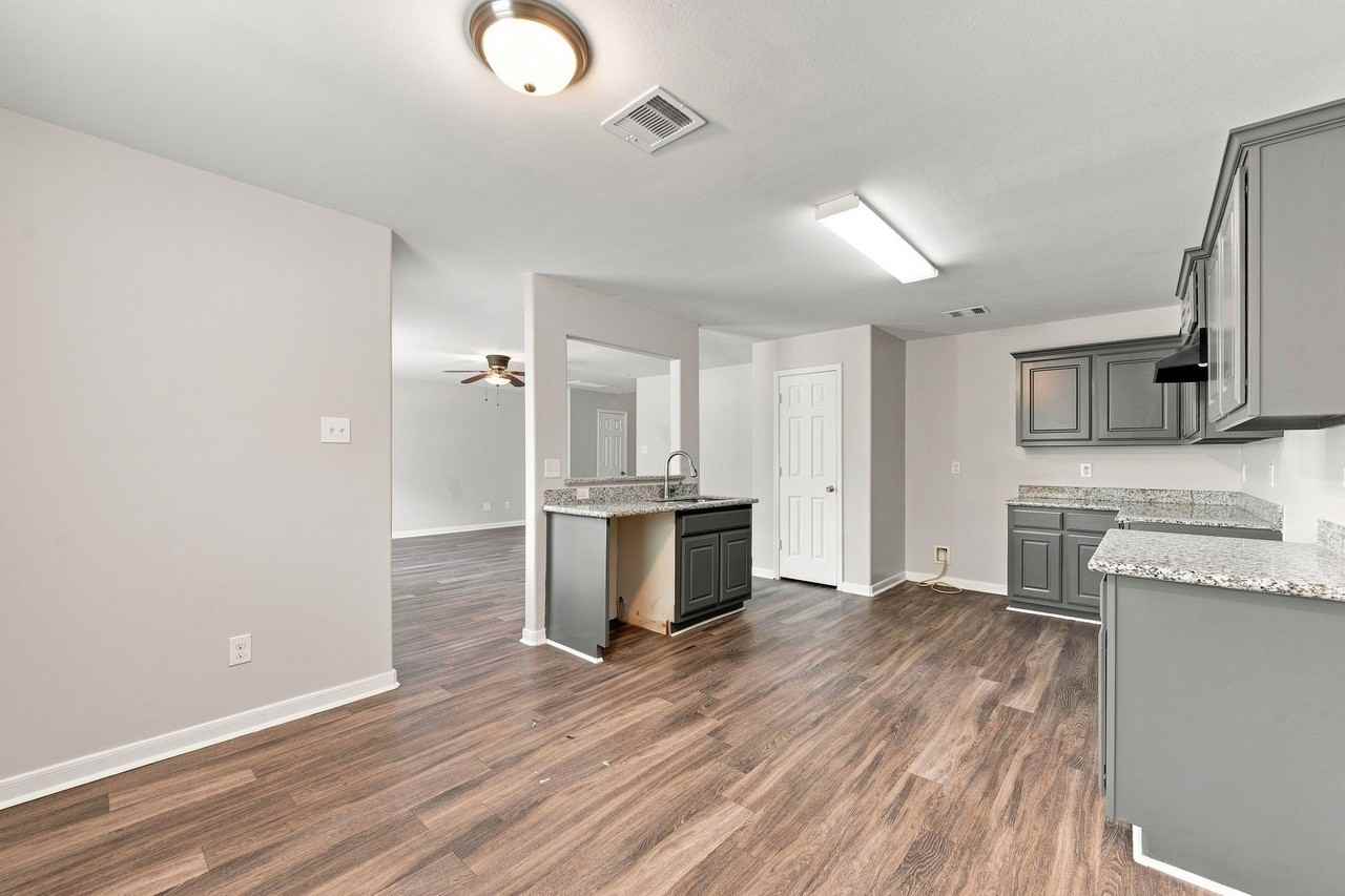 6811 Waterlilly View Ln - Photo 4 of 29