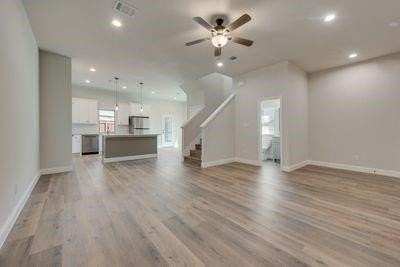 721 N Jefferson St - Photo 2 of 7