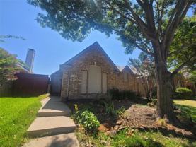 8432 Grand Canyon Dr - Photo 1 of 1