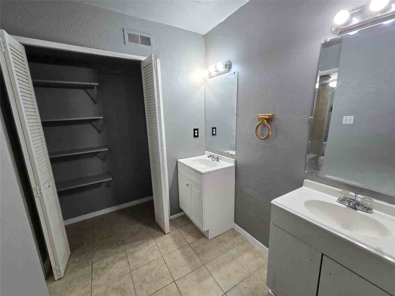 9571 Gonzales Dr - Photo 7 of 12