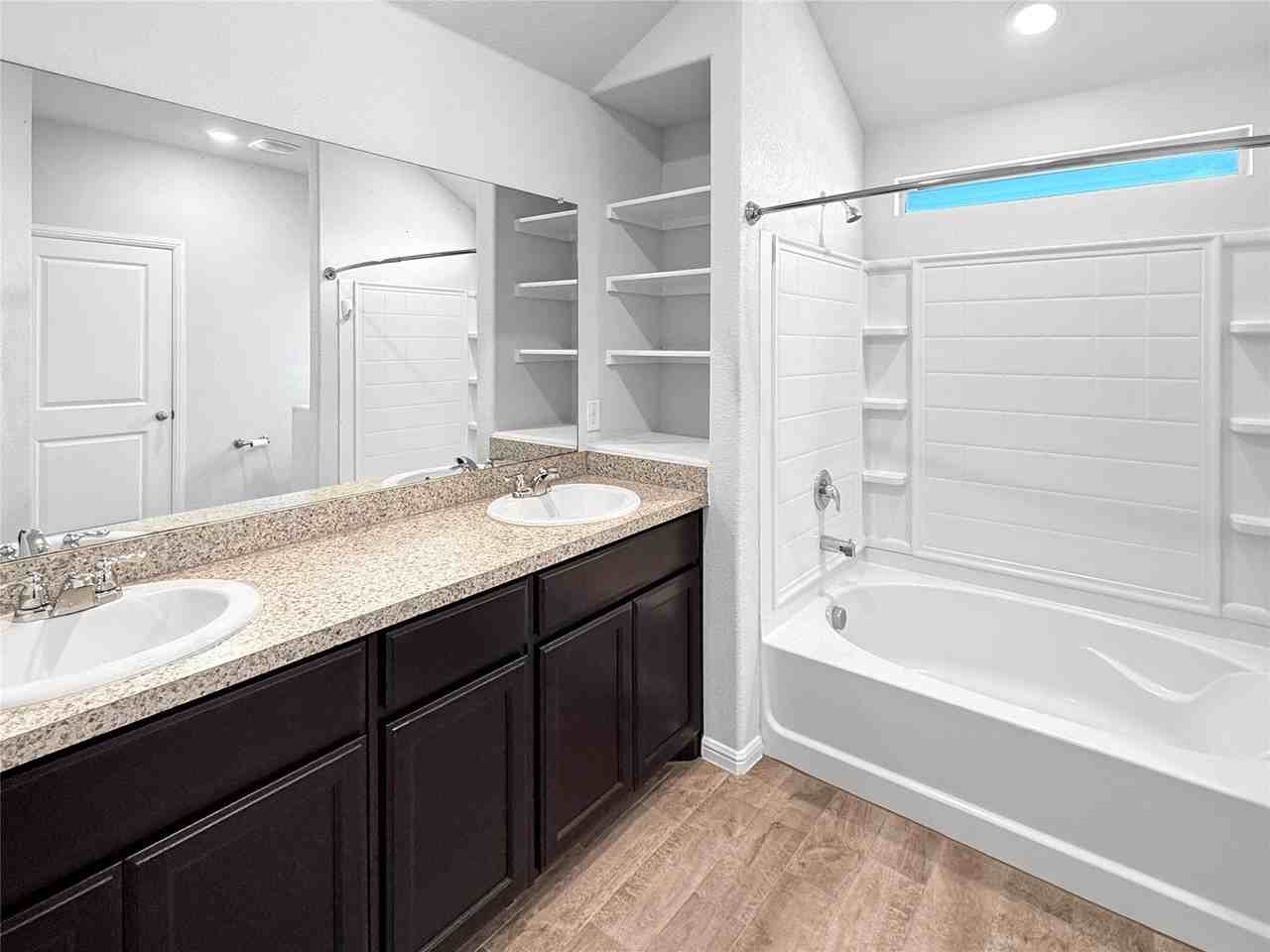 9749 Walnut Cove Dr - Photo 6 of 15
