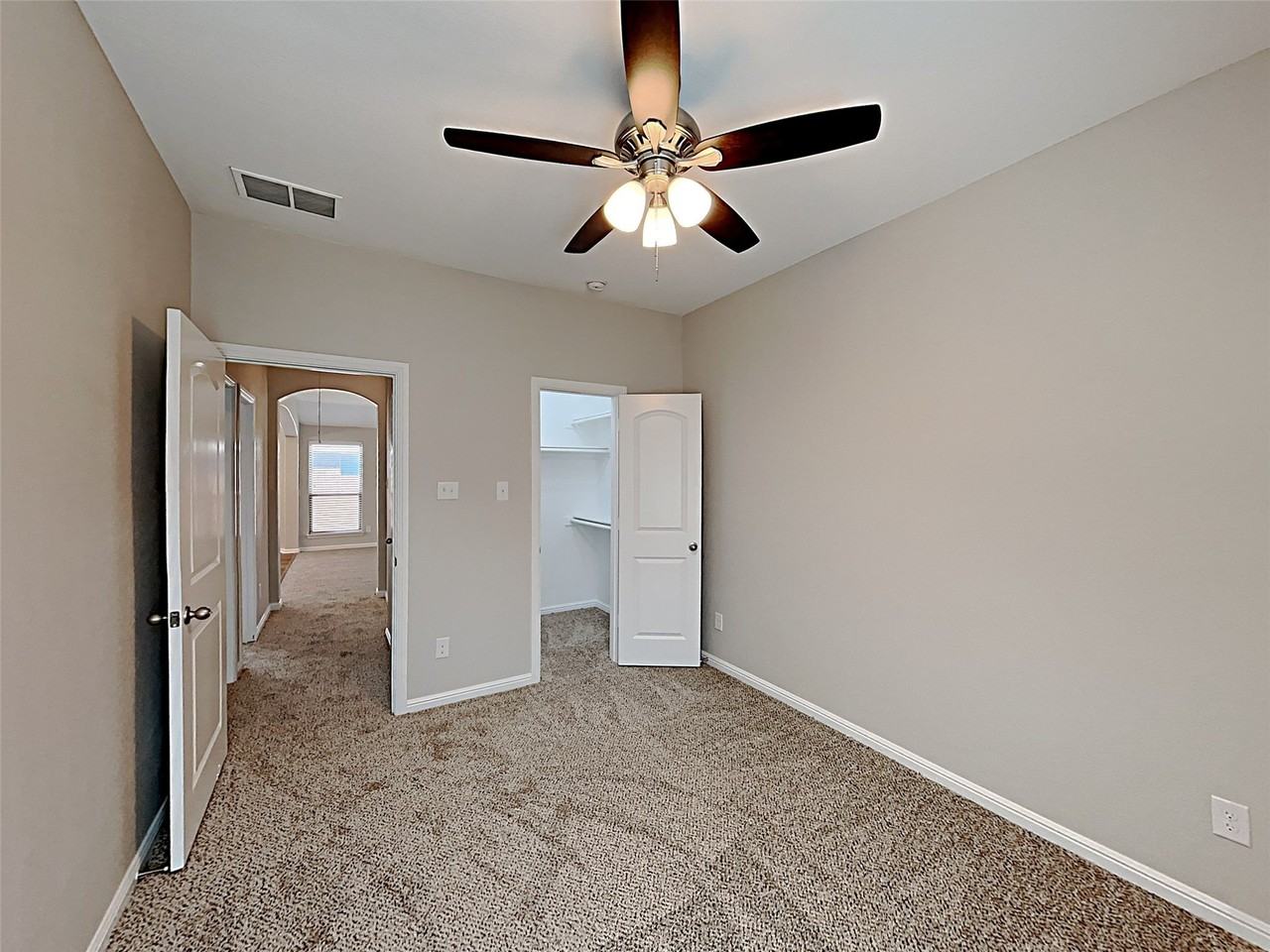 1025 Prairie Heights Dr - Photo 7 of 16