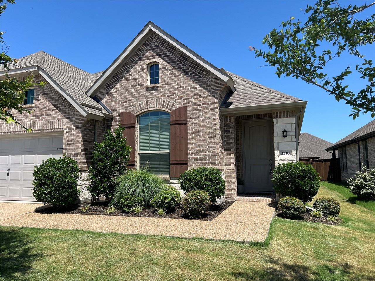 3210 Mattie Grey Ln - Photo 2 of 21