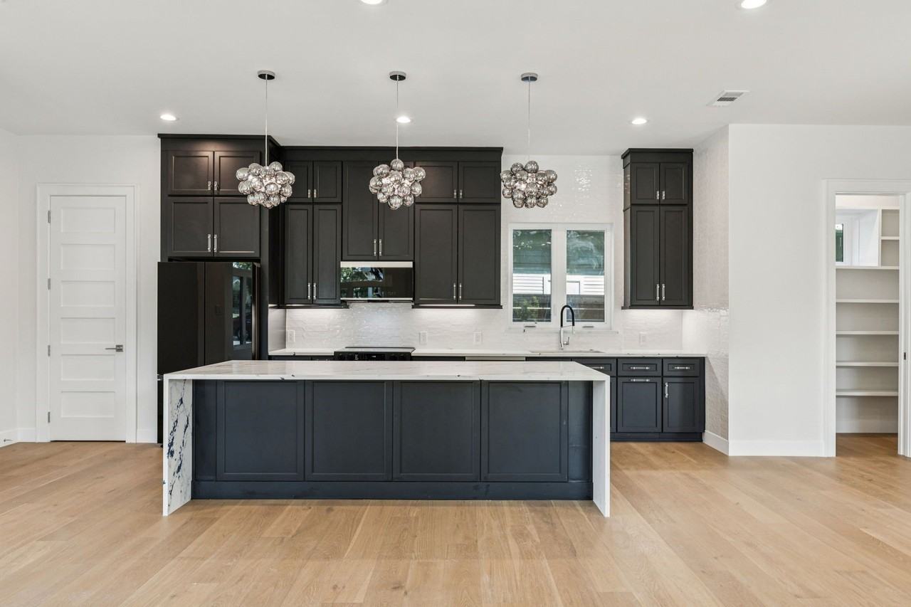 900 Haines Ave - Photo 6 of 26