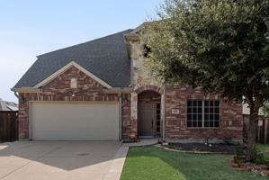 featured image of 1816 Castle Creek Dr
