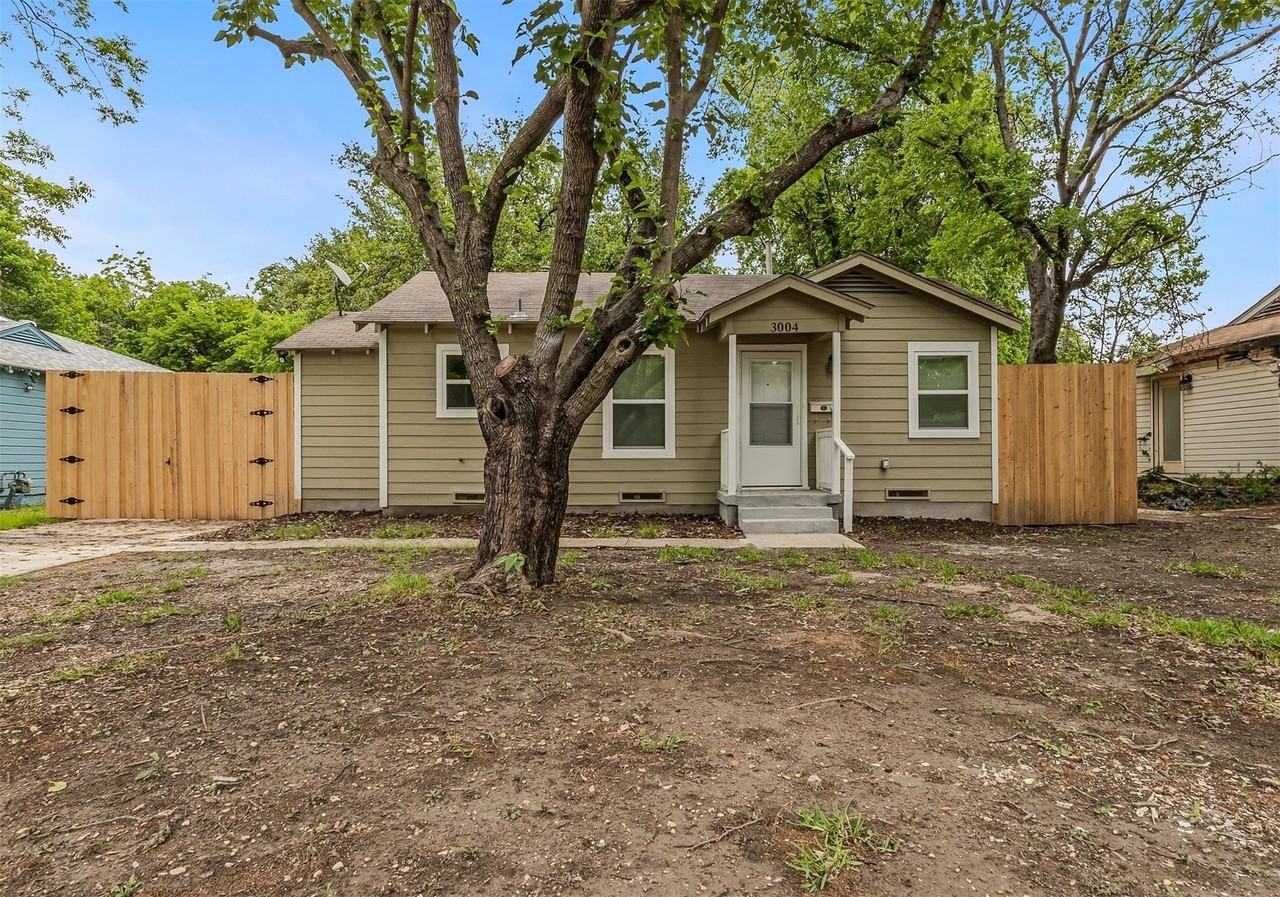 3004 Ballinger Dr - Photo 2 of 18