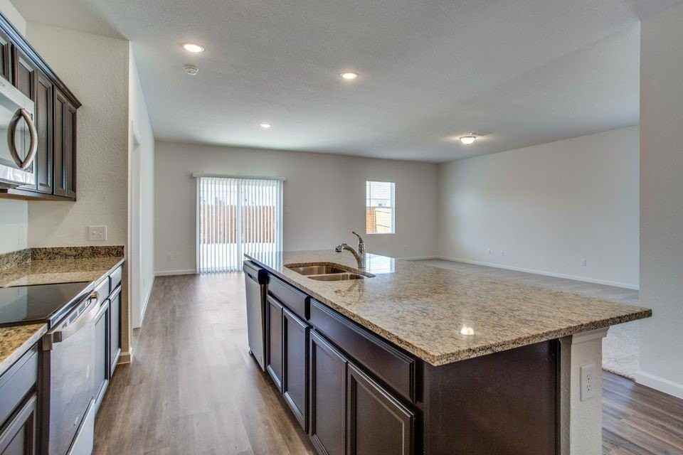 304 Briar Cv - Photo 3 of 10