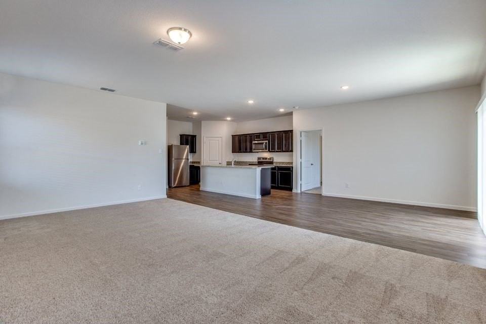 304 Briar Cv - Photo 5 of 10