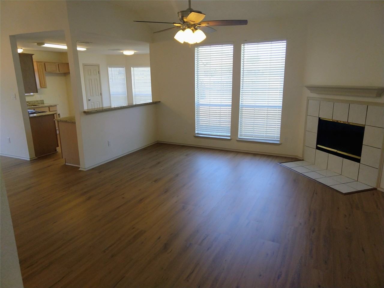 6004 Harwood Crossing Dr - Photo 2 of 21