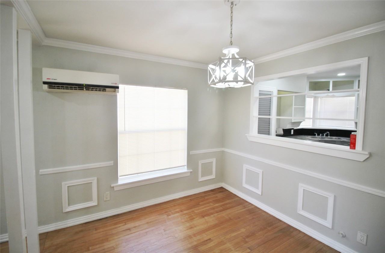 3427 Kinmore St - Photo 3 of 21