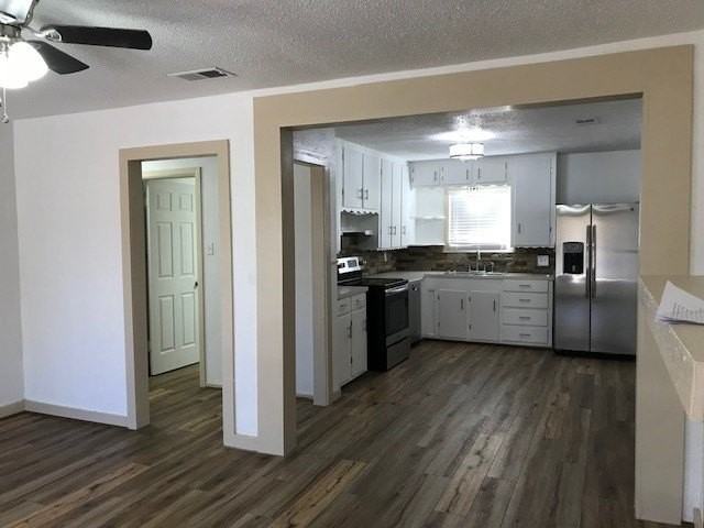 742 S La Salle Dr - Photo 5 of 17
