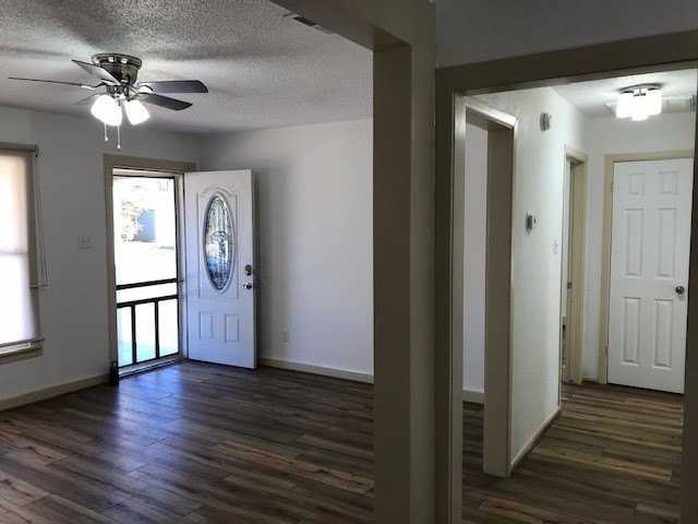 742 S La Salle Dr - Photo 6 of 17