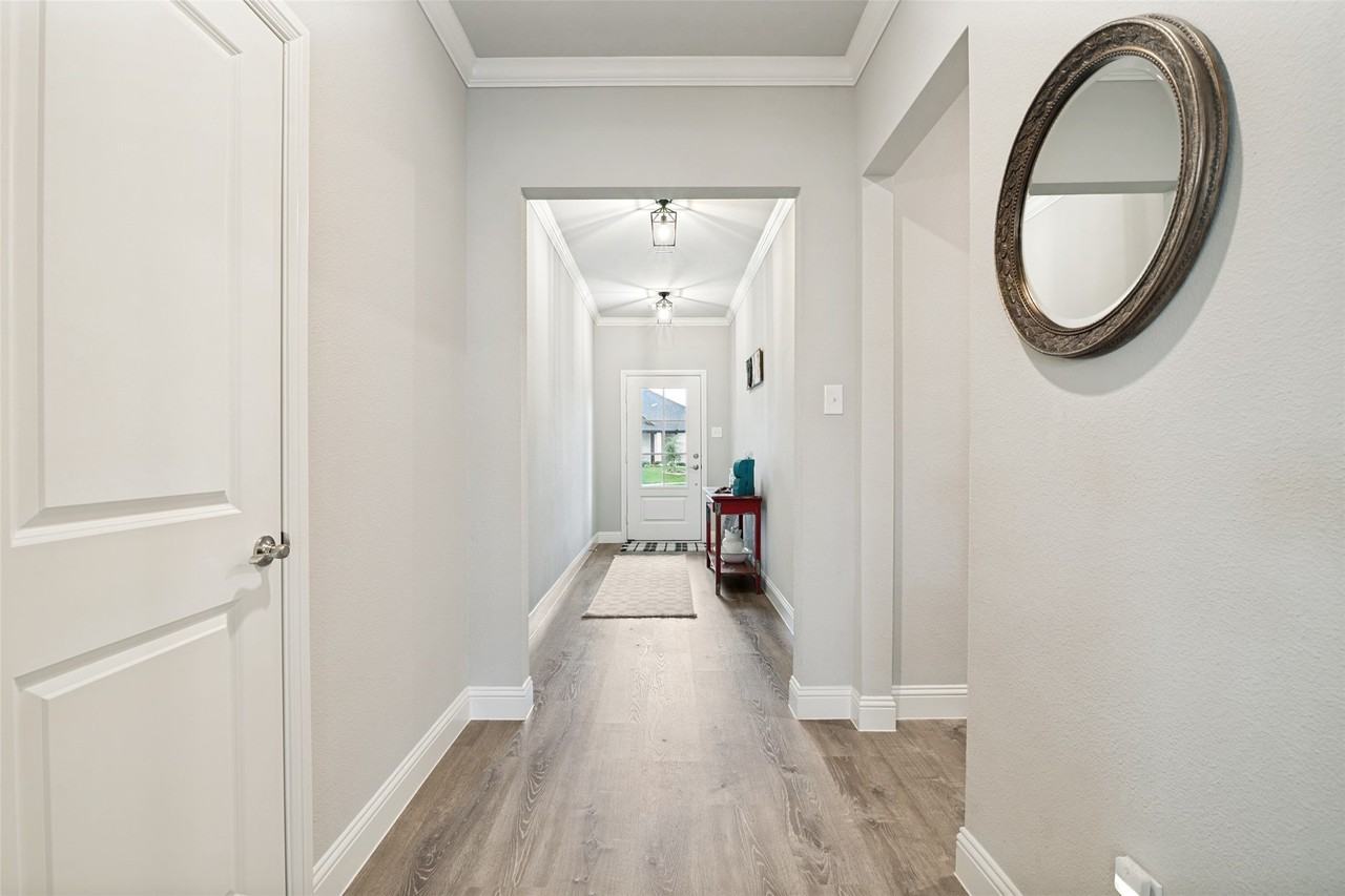 439 Cyprus Grove Dr - Photo 3 of 26