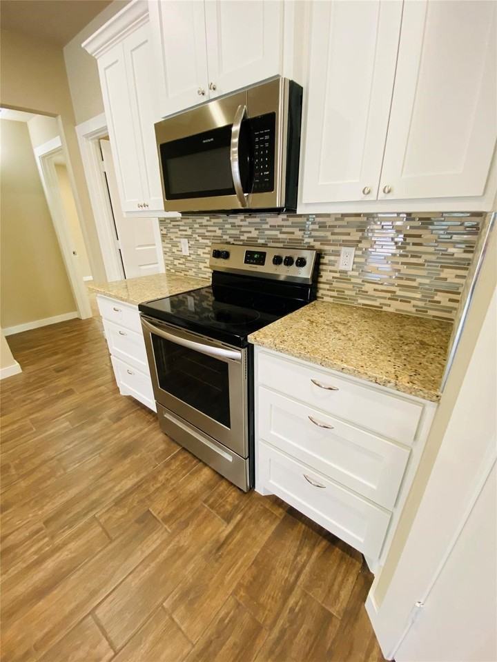 307 N Colbert Ave - Photo 5 of 24