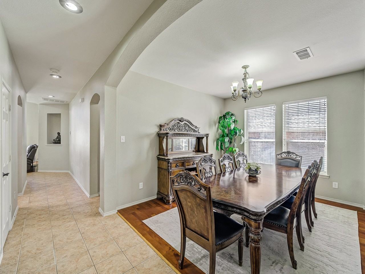9332 Granger Ln - Photo 6 of 37