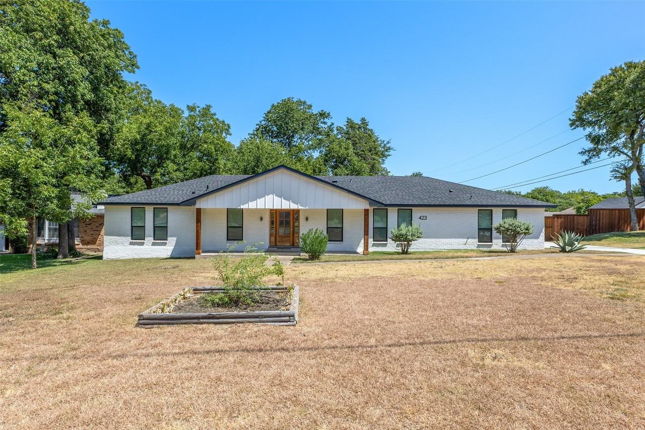 423 Rita Ln - Photo 2 of 22