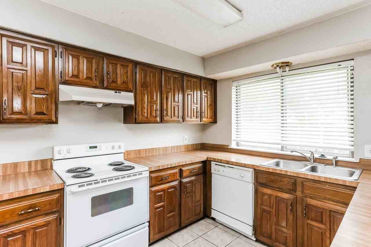 7404 Cheryl Ct - Photo 5 of 15