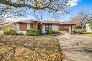 214 S Clark St - Photo 1 of 1