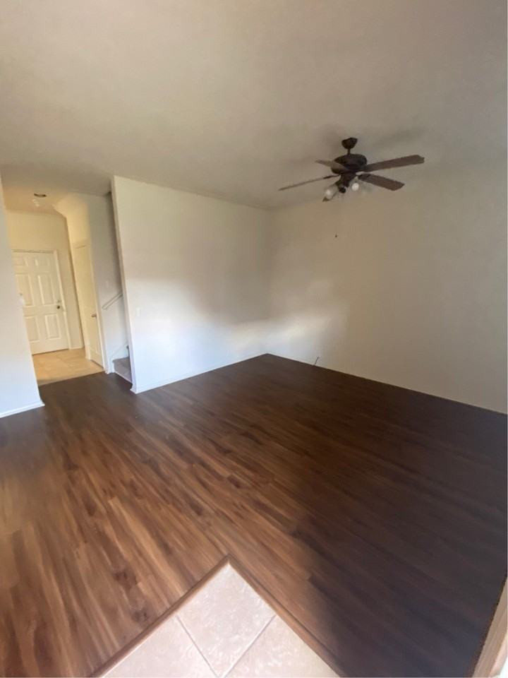 2734 Hyde Park Dr - Photo 4 of 11